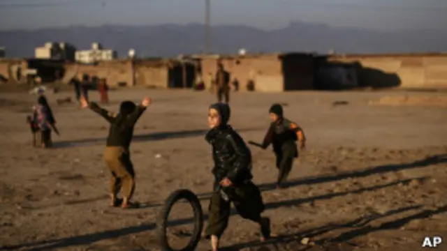 ستاسې غږ هره اوونۍ د پنجشنبې په ورځ زموږ په ماښامنۍ خپرونه کې خپرېږي