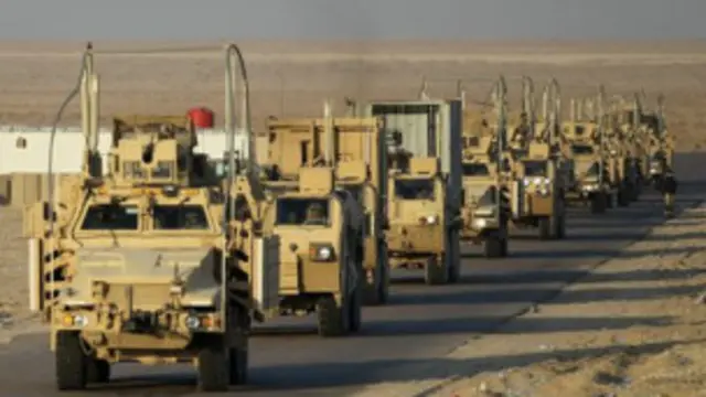 دا مهال افغانستان کې د ناټو په چوکاټ کې شاوخوا ۸۰۰۰۰ بهرني ځواکونه مېشت دي، چې زیاتره یې امریکایان دي.