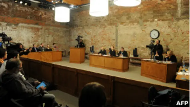 Фрагмент спектакля "Московские процессы"