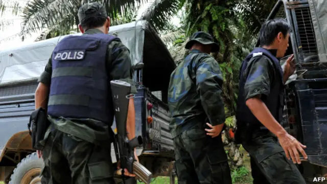 Polisi Malaysia di Lahad Datu, Sabah.
