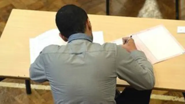 برگزاری کنکور امسال در چند ولایت افغانستان با مشکلاتی همراه بود