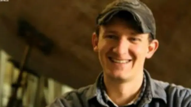 जोनाह पेशे से इंजीनियर हैं.