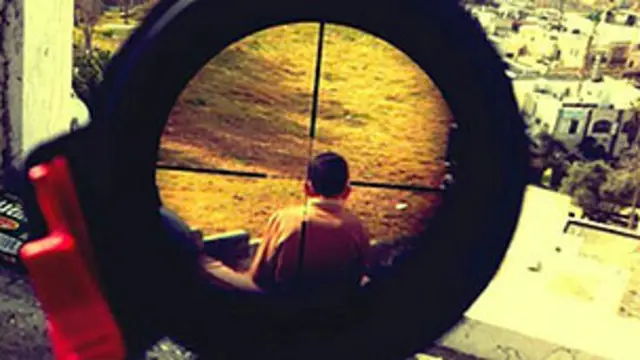 طفل بعدسة قناص اسرائيلي