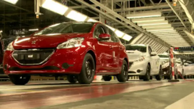 Một chiếc Peugeot tại Cuba được bán với giá ngang với những dòng xe cao cấp tại phương Tây như Bentley, Lamborghini 