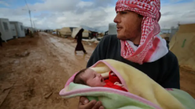 در حال حاضر حدود ۱۵۰ هزار پناهجوی سوری در اردوگاه زعتری بسرمی برند