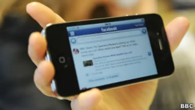 नए अवतार में ये फेसबुक को मोबाइल फोन में इस्तेमाल करना काफी आसान हो जाएगा