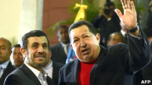 Махмуд Ахмадинежад и Уго Чавес