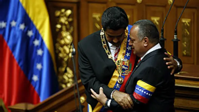 مادورو سيدعو للانتخابات خلال 30 يوما