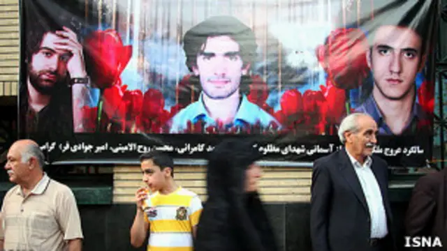 وکیل خانواده جوادی فر: پدر محروم جوادی فر موکل بنده دیروز بدون اطلاع به من و پسرش جلسه ای با آقای مرتضوی برگزار کرده که در این جلسه رضایت خود را در خصوص اتهام معاونت در قتل اعلام کرد