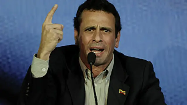 اتهمت المعارضة الحزب الحاكم بانتهاك الدستور