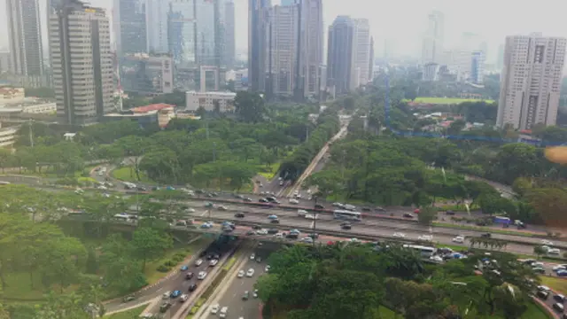 Jakarta to rộng nhưng kẹt xe và ô nhiễm không khí cũng nghiêm trọng