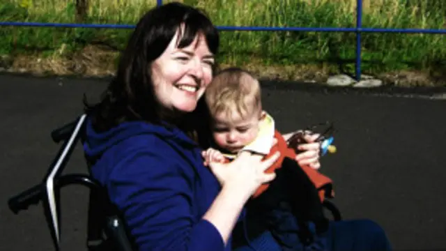 Laura Miller y su hijo Jonathan