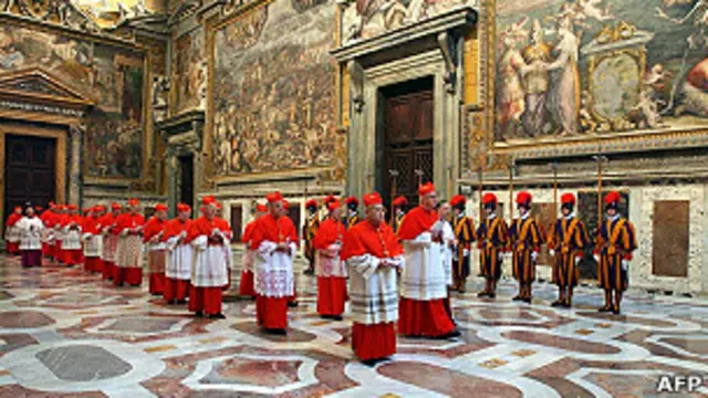 Cardenales en el cónclave