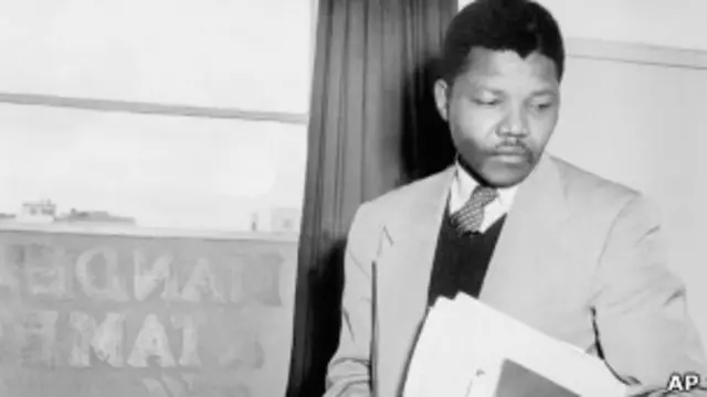 نلسون ماندلا در زمانی که وکیل بود