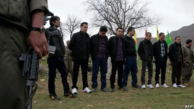 الرهائن لدى حزب العمال الكردستاني المطلق سراحهم 