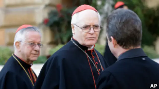 Odilo Scherer (centro)