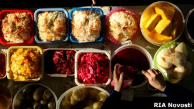 Соленья на рынке