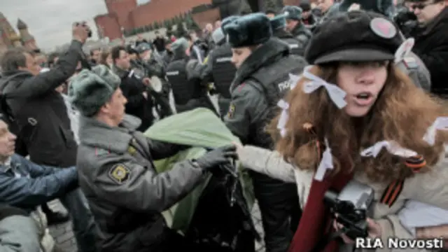 Акция "Белая площадь". 1 апреля 2012 года