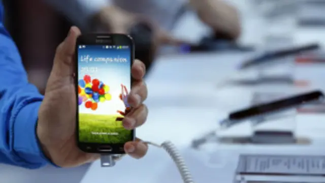 تجزیہ کاروں کا کہنا ہے کہ سام سنگ کی مختلف سائزوں میں مصنوعات متعارف کروانے کی پالیسی کامیاب رہی ہے