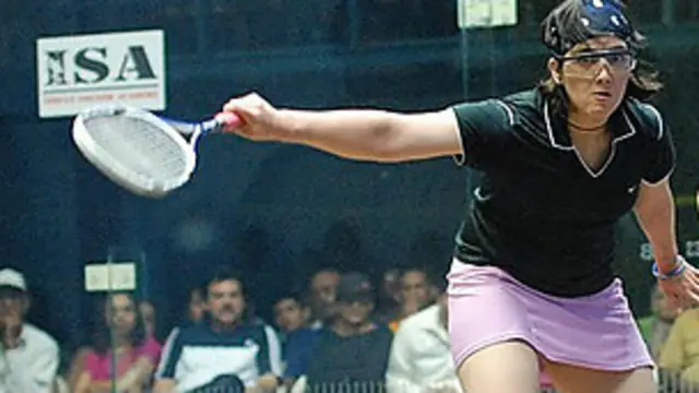 मारिया टुरपेके पाकिस्तान की टॉप रैंकिंग स्कवैश खिलाड़ियों में से एक हैं