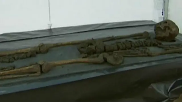 Ossadas parecem datar do século 14