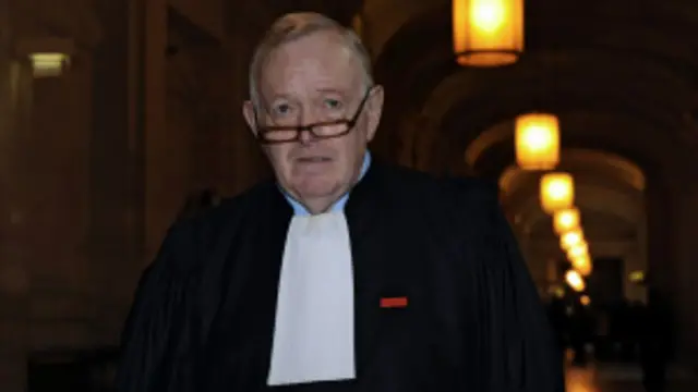 كان ميتزنر يمتلك جزيرة كاملة في منطقة بريتاني