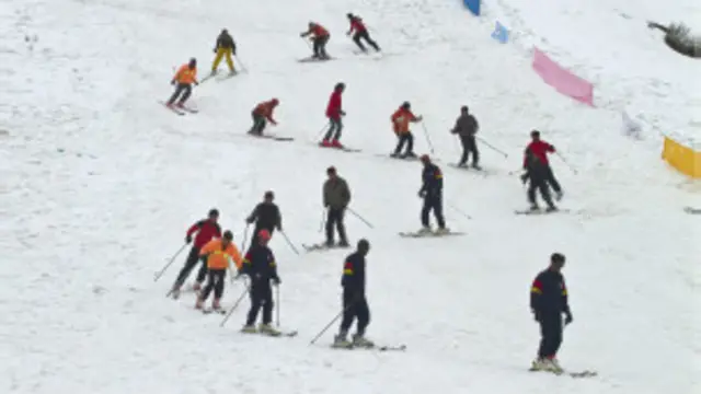 محمد عباس نے 2010 میں کینیڈا میں منعقد ہوئی سرمائی اولمپکس میں حصہ لیا تھا