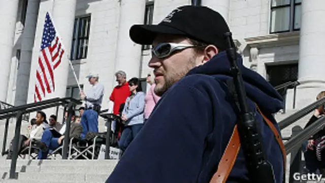 Демонстрация противников запрета на штурмовое оружие