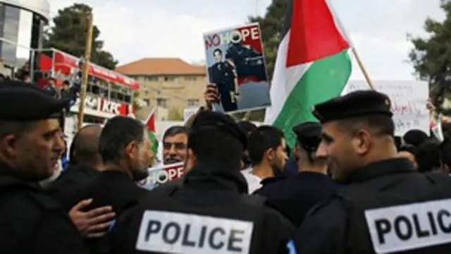 خیال کیا جاتا ہے کہ اسرائیلی جیلوں میں چار ہزاروں فلسطینی قیدی ہیں