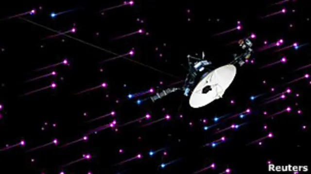 Dibujo de la nave espacial Voyager al borde del Sistema Solar