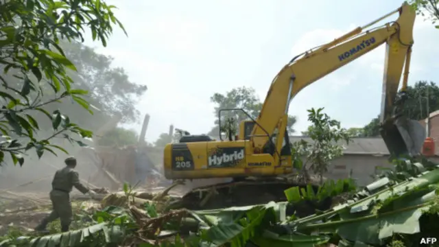 Pembongkaran sebuah gereja di Bekasi yang dianggap tidak berizin.