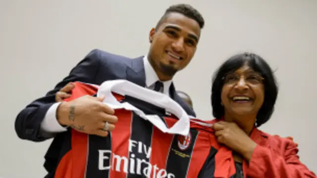 Prince Boateng masih menjalin kontak dengan pelatih Dortmund Juergen Klopp.