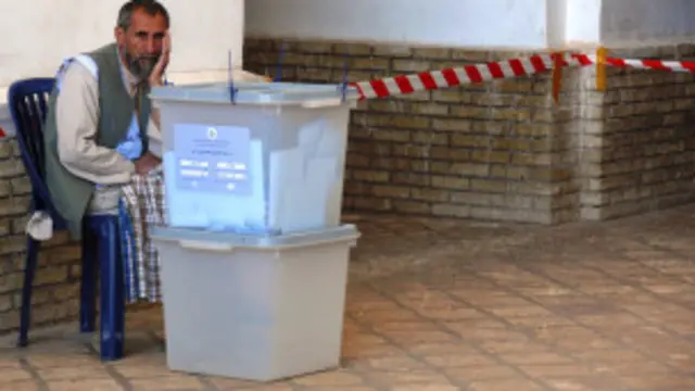 بسیاری ها گفتهاند که انتخابات آینده ریاست جمهوری در مورد آینده افغانستان اهمیت فوق العاده دارد