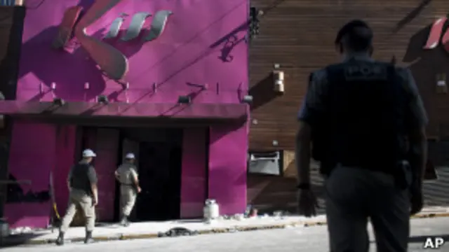 Страшный пожар в ночном клубе шокировал Бразилию