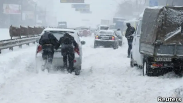 Снегопад на Украине