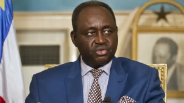 رئيس البلاد فرانسوا بوزيزي