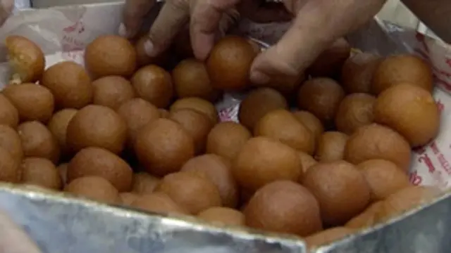 मीठा ऊर्जा ही नहीं देता, ख़ुशी मनाने के काम भी आता है