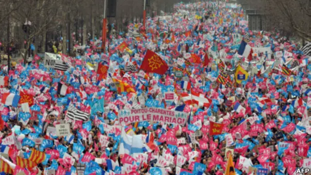 Biểu tình phản đối hôn nhân đồng giới ở Paris