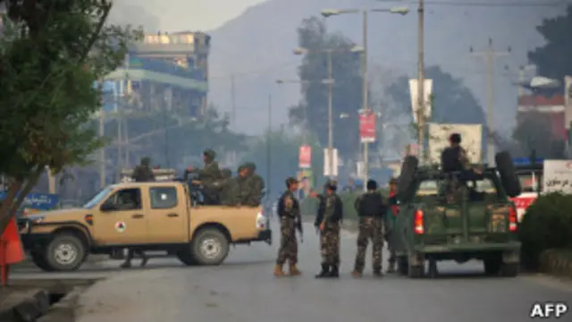 ماموران امنیتی