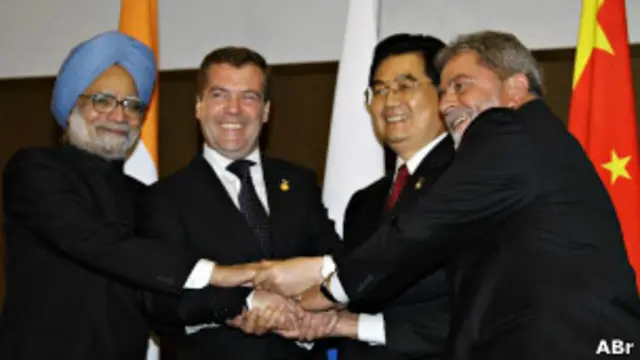 Encontro entre líderes do grupo Bric em 2008 no Japão