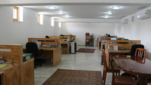 سالن ویژه برای فهرست نویسی اسناد. 