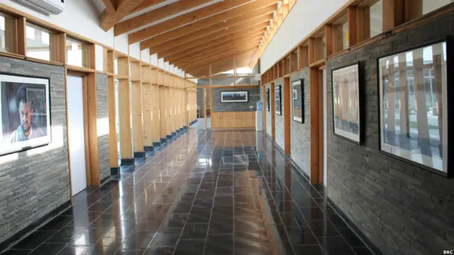 این مرکز برای اولین بار توسط نانسی دوپری باستانشناس آمریکایی در سال 1989 در پیشاور پاکستان ایجاد شد.