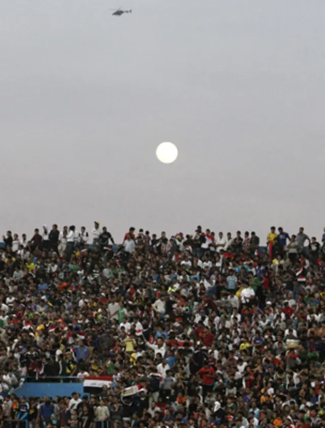 المباراة الثانية التي يشهدها ملعب الشعب منذ عام 2003