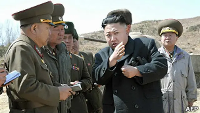 Ông Kim Jong-un 'cuối cùng cũng ra lệnh sẵn sàng bắn để tấn công bất kỳ lúc nào'