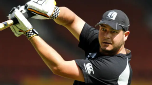 رائڈر نے 51 گیندوں پر 12 چوکوں اور پانچ چھکوں کی مدد سے 104 رنز بنائے