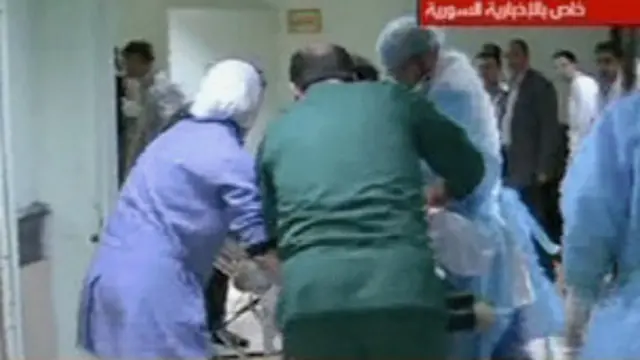 حکومت کے زیر انتظام چلنے والے الاخباریہ ٹی وی کے مطابق یونیورسٹی میں گرنے والے مارٹر گولے کینٹین پر گرے اور ٹی وی چینل نے اس جگہ کی ویڈیو بھی دکھائی جہاں مارٹر گولے گرے تھے۔