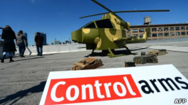 На принятии договора об оружии настаивают правозащитники
