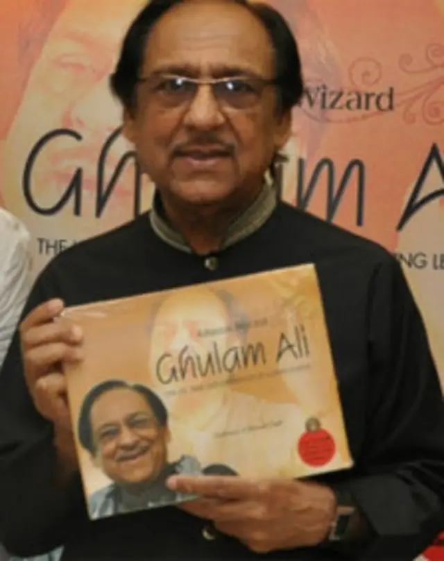  بھارت اور پاکستان دونوں ہی ممالک سے برابر کا پیار ملا:غلام علی