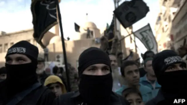 ایمن الظواهری، که جانشین اسامه بن‌لادن شده، نیروهای جهادی سوریه را به مبارزه برای ایجاد حکومتی اسلامی تشویق کرد