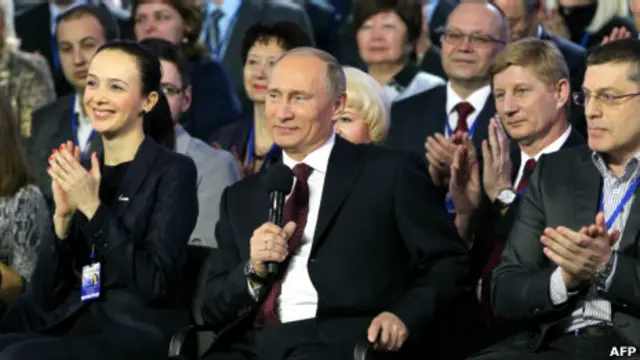 Владимир Путин с участниками конференции Народного фронта в Ростове-на-Дону 29 марта 2013 года